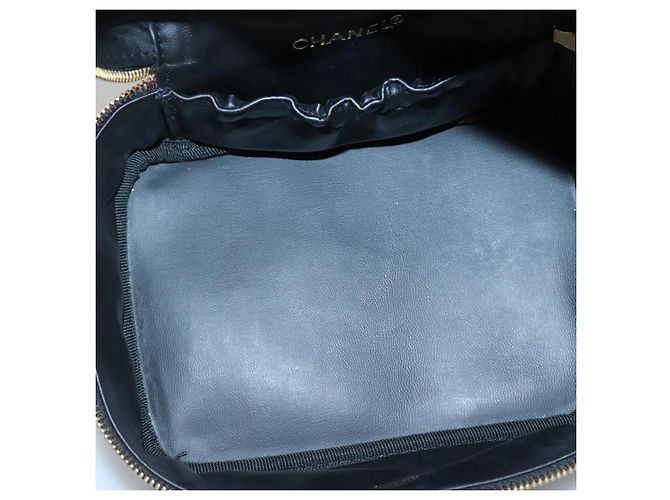 CHANEL Pochette Vanity Pelle verniciata Nera Oro CC Auth 136084 Nero D'oro - vista 10
