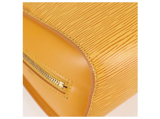 LOUIS VUITTON Mochila Epi Mabillon Amarela M52239 LV Auth BA3913 Amarelo - vista 15