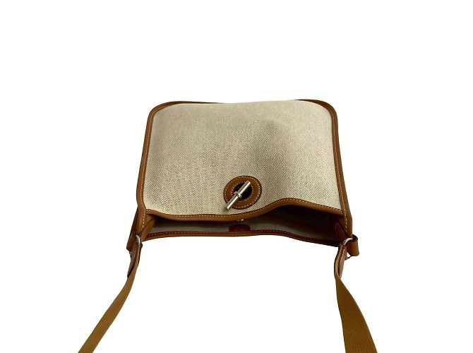 Borsa a Spalla in Pelle H Buffle Toile PM Vespa di Hermès Marrone Bianco - vista 4