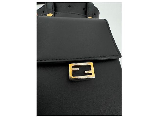Borsa a cintura Fendi in pelle nera Nero - vista 14