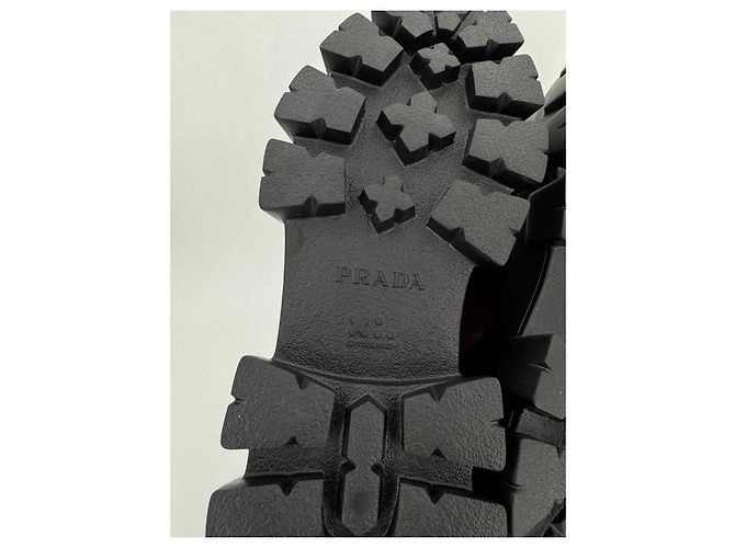 Sapatos com cadarço Prada Monolith em couro marrom - vista 6