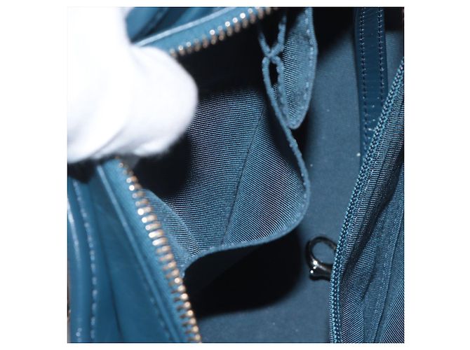 Chanel Borsa a spalla in pelle di agnello chevron Gabrielle piccola blu - vista 10