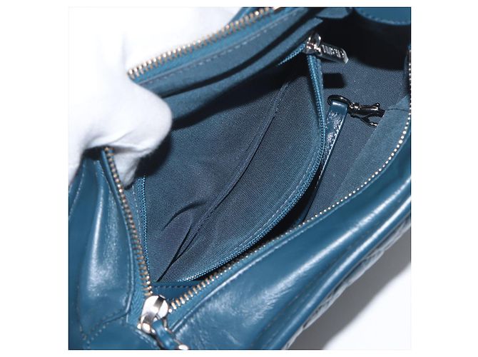 Chanel Borsa a spalla in pelle di agnello chevron Gabrielle piccola blu - vista 9