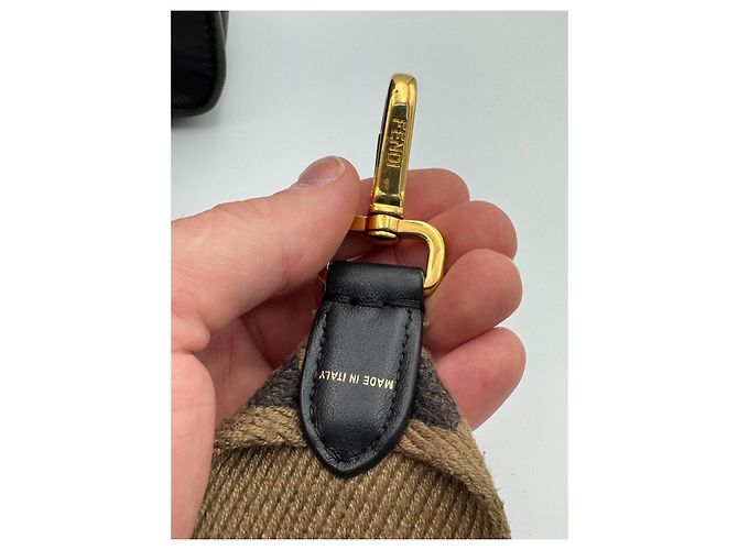 Borsa a tracolla Fendi Flip nera in pelle Nero - vista 4