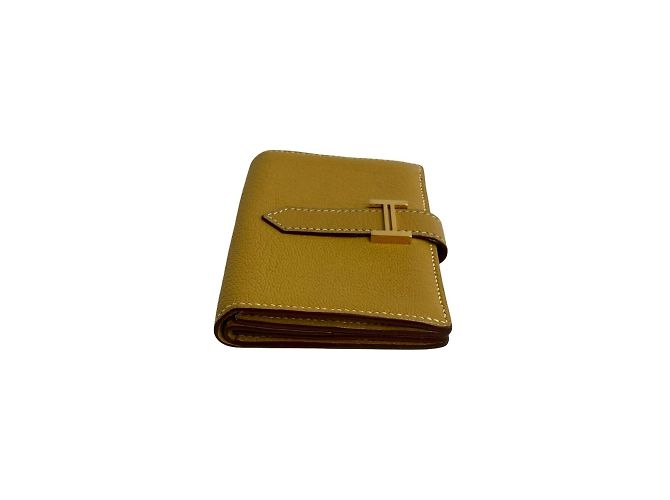 Tarjetero Mini Bearn de cuero Chèvre de Hermès Amarillo - vista 5
