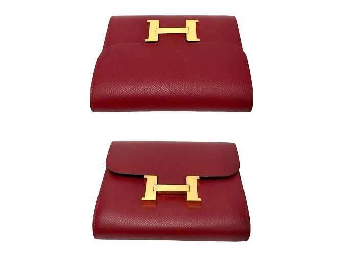 Billetera Mini Bifold Compacta de Cuero Constance de Hermès Roja - vista 5