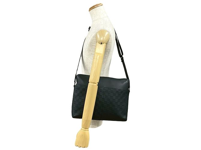 Borsa a Spalla Louis Vuitton Calypso MM in Pelle Damier Infini Nero - vista 2