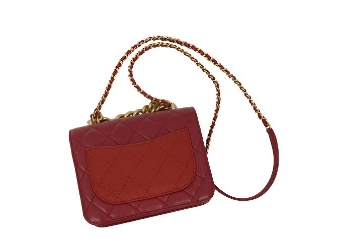 Borsa a Spalla Chanel Small Flap in Caviar e Pelle di Vitello Rosso - vista 3