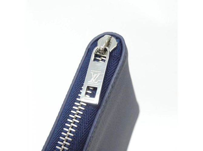 Louis Vuitton LV Aerogram Zippy Wallet Vertical Red - view 3