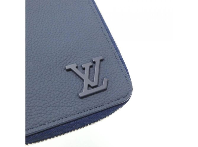 Louis Vuitton LV Aerogram Zippy Wallet Vertical Red - view 4