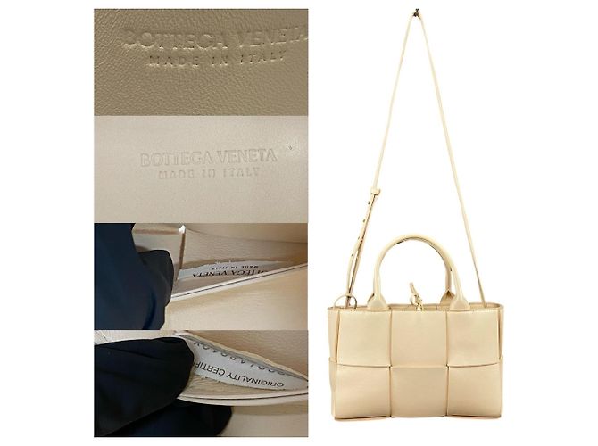 Bottega Veneta Arco Borsa in Pelle 2 in 1 a Spalla/Mano - vista 3