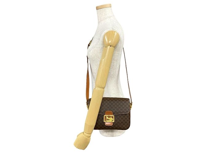 Céline Borsa a spalla in pelle con stampa Blason Triomphe Macadam di Celine Marrone - vista 2