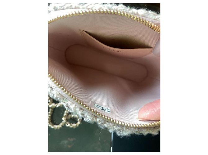 Chanel Portafoglio a Catena Rosa in Tweed con Paillettes - vista 10