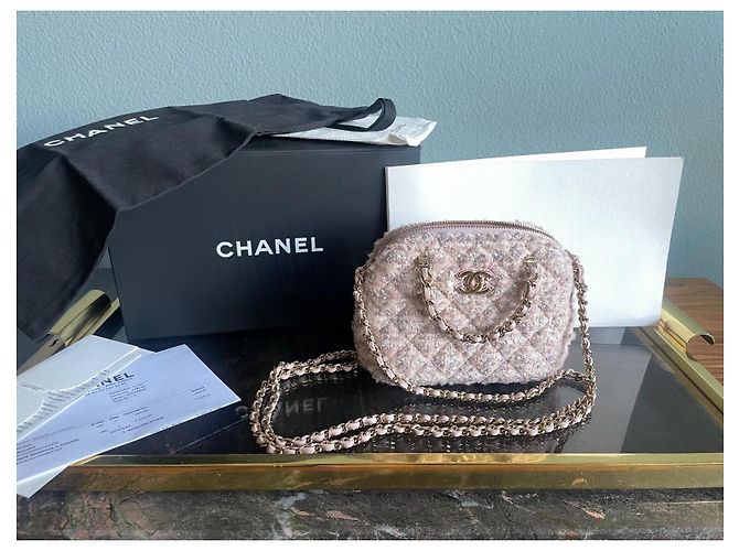 Chanel Portafoglio a Catena Rosa in Tweed con Paillettes - vista 6