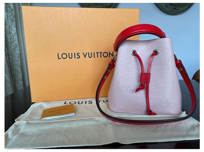 Néonoé Louis Vuitton Noé MM Rosa in pelle Epi - vista 2