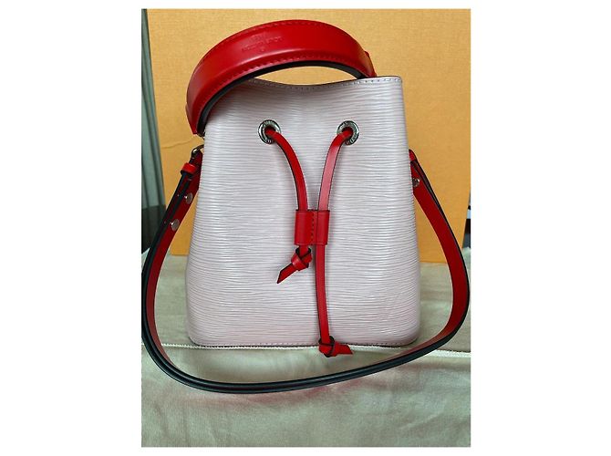 Néonoé Louis Vuitton Noé MM Rosa in pelle Epi - vista 3