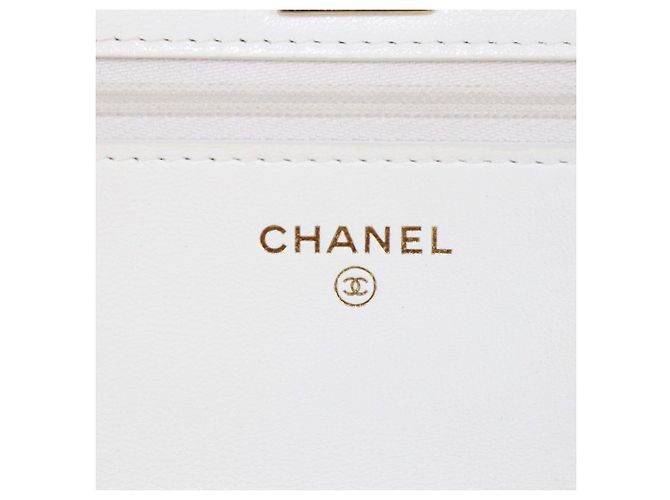 Weißes gestepptes Chanel Wallet On Chain - Ansicht 5