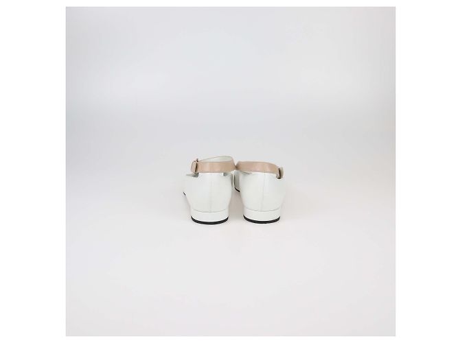Bailarinas de punta cap toe CC blanco/negro con tira en el tobillo Chanel - vista 5