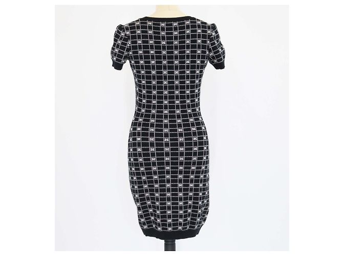 Mini-Strickkleid mit Jacquard-Logo in Schwarz/Weiß von Elisabetta Franchi - Ansicht 3