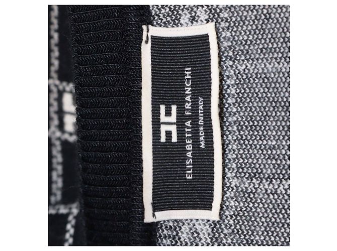 Mini-Strickkleid mit Jacquard-Logo in Schwarz/Weiß von Elisabetta Franchi - Ansicht 5