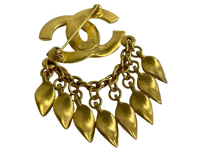 Spilla dorata con motivo logo Coco Mark 96P di Chanel D'oro - vista 4
