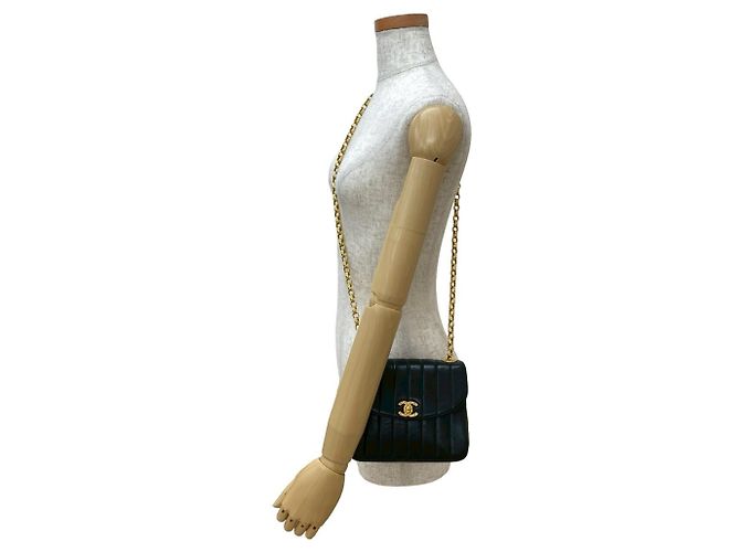 Borsa a Spalla in Pelle di Agnello Coco di Chanel Nero - vista 2
