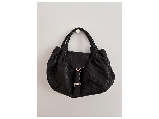 Fendi Spy Borsa a Spalla in Pelle di Agnello Nera Nero - vista 2