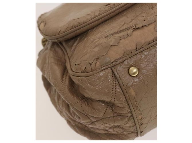 Bolsa de Ombro CHANEL em Couro Vinilado Bege Dourado CC Auth 133615 - vista 14