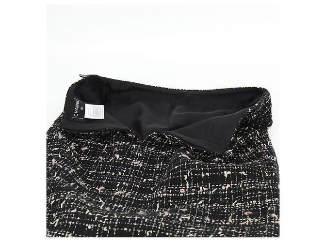 Chanel Falda de Tweed Negra CC Auth am8645V Negro - vista 14