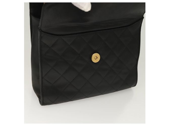 Borsa a Spalla con Catena CHANEL in Pelle Nera Oro CC Auth 133043 Nero D'oro - vista 21