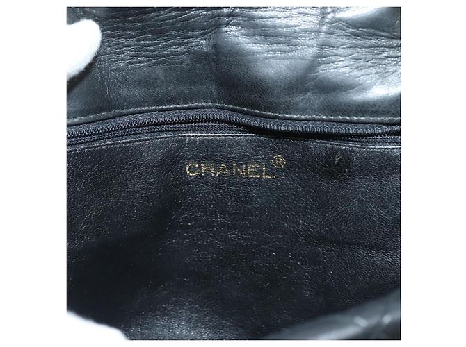 Borsa a Spalla con Catena CHANEL in Pelle Nera Oro CC Auth 133043 Nero D'oro - vista 22