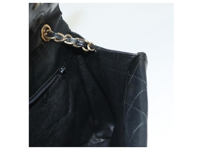Borsa a Spalla con Catena CHANEL in Pelle Nera Oro CC Auth 133043 Nero D'oro - vista 23