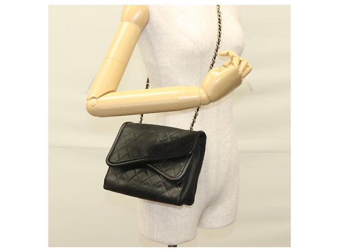Borsa a Spalla con Catena CHANEL in Pelle Nera Oro CC Auth 133043 Nero D'oro - vista 27