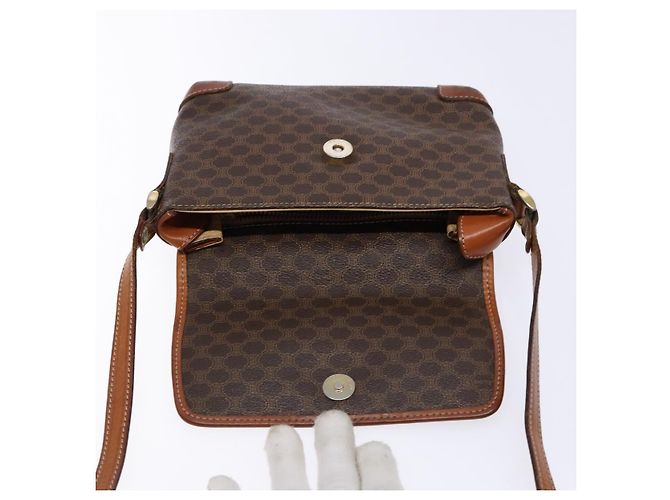 Céline Borsa a Spalla in Tela Macadam CELINE PVC Marrone Oro Auth 133924 D'oro - vista 18