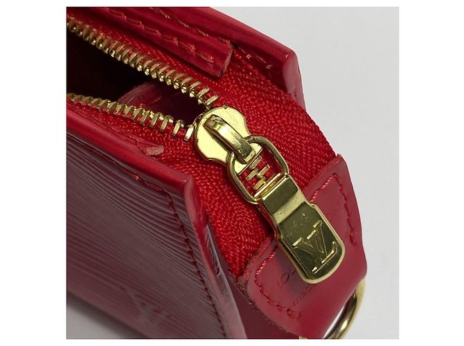 Sac à épaule Petite Bucket PM en Epi Louis Vuitton Rouge - vue 16