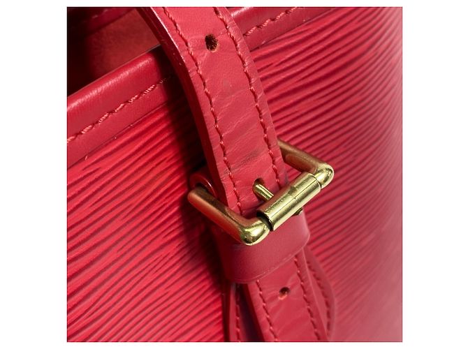 Sac à épaule Petite Bucket PM en Epi Louis Vuitton Rouge - vue 8