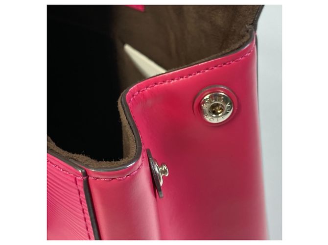 Borsa Cluny BB in Epi Louis Vuitton Rosa - vista 9