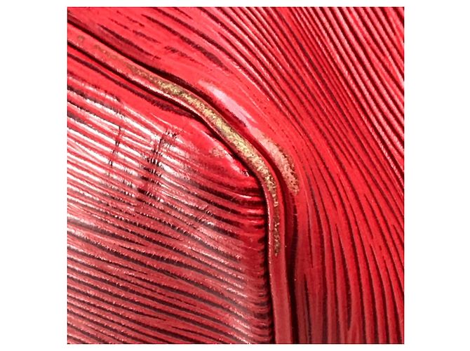 Noe Borsa a Spalla Petit Noé Epi Louis Vuitton Rosso - vista 4