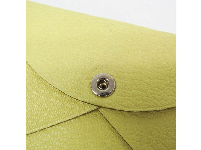 Hermès Tarjetero Calvi Duo de cuero Epsom Hermes Amarillo - vista 9