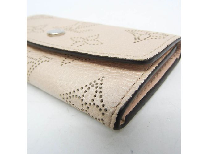Llave Mahina 4 de Louis Vuitton Beige - vista 5