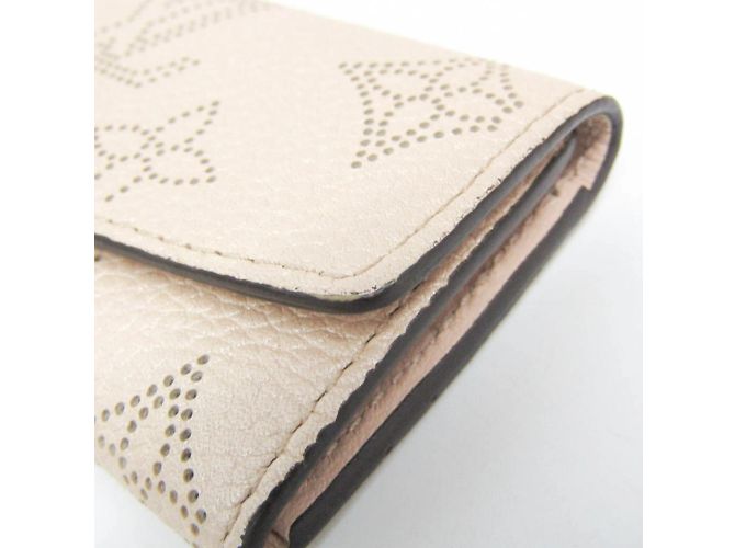 Llave Mahina 4 de Louis Vuitton Beige - vista 6