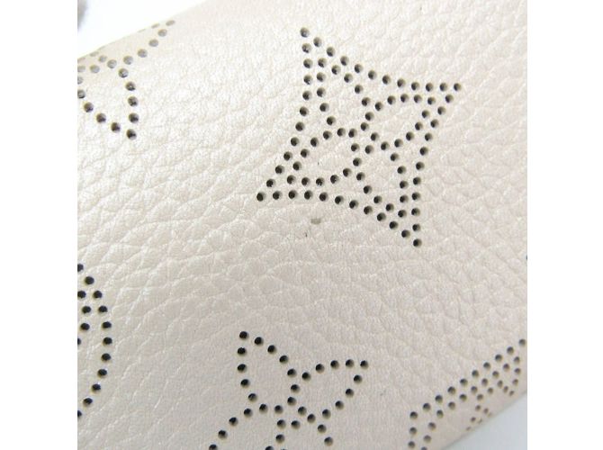 Llave Mahina 4 de Louis Vuitton Beige - vista 8