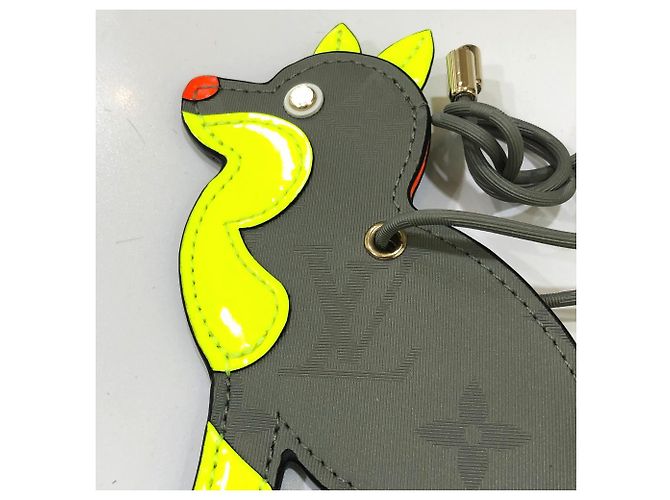 Charm per cane Porte Address Monogram in titanio Louis Vuitton Marrone - vista 3