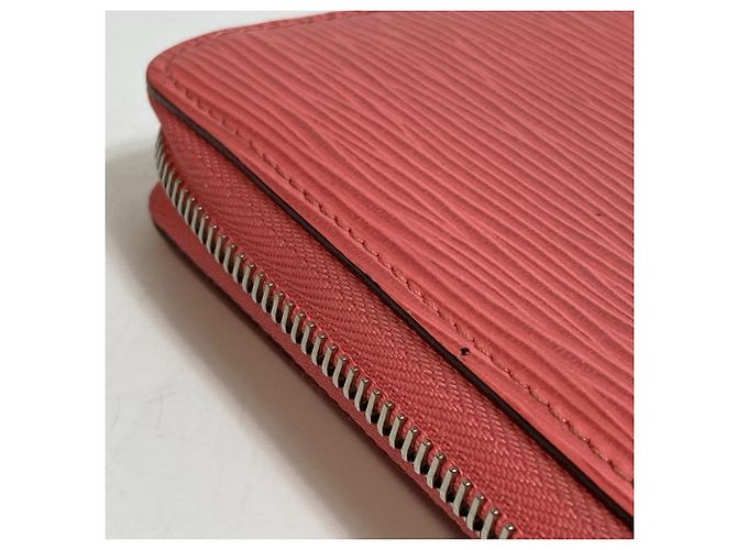 Cartera Zippy Epi Louis Vuitton Rosa Coral - vista 6