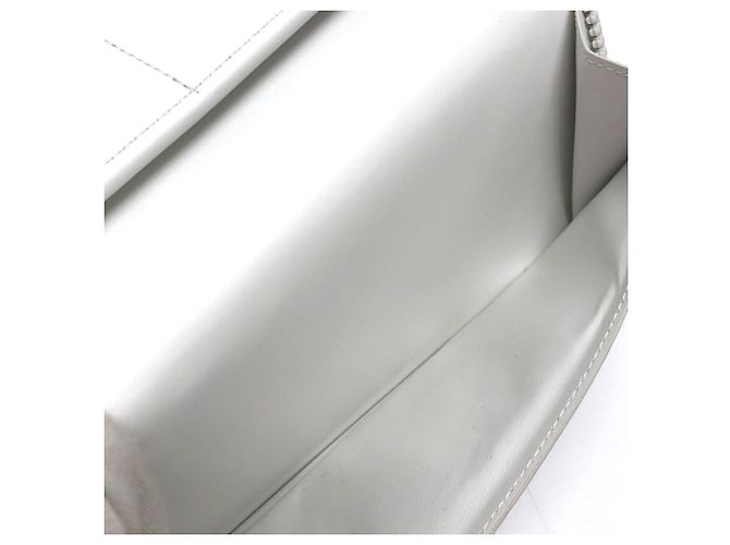 Louis Vuitton Monogram Zippy Wallet White - view 10