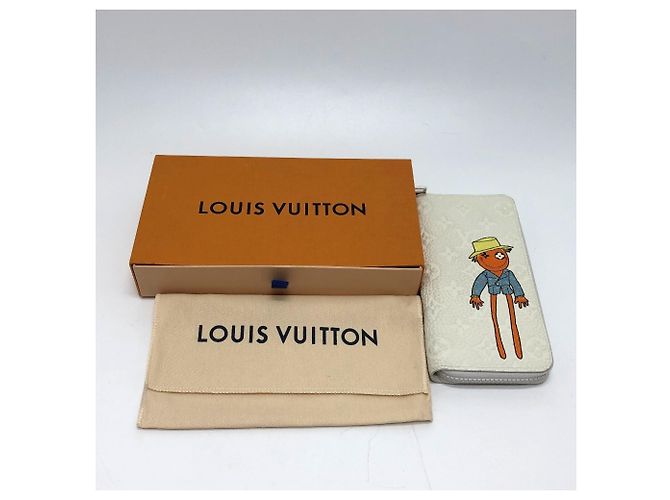 Louis Vuitton Monogram Zippy Wallet White - view 15