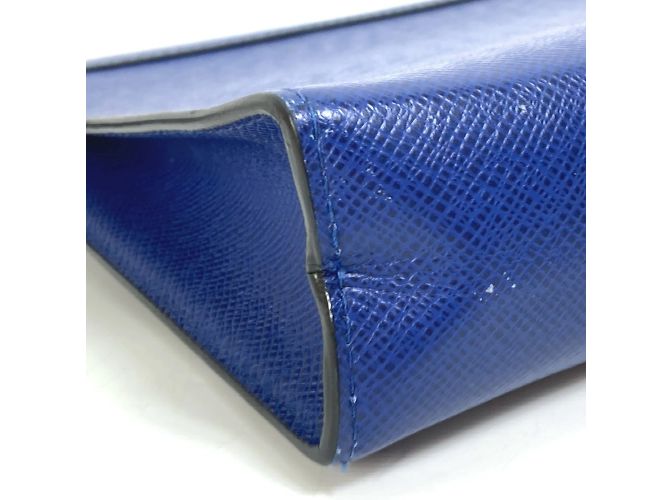 Pochette Voyage MM Taiga di Louis Vuitton Blu - vista 7
