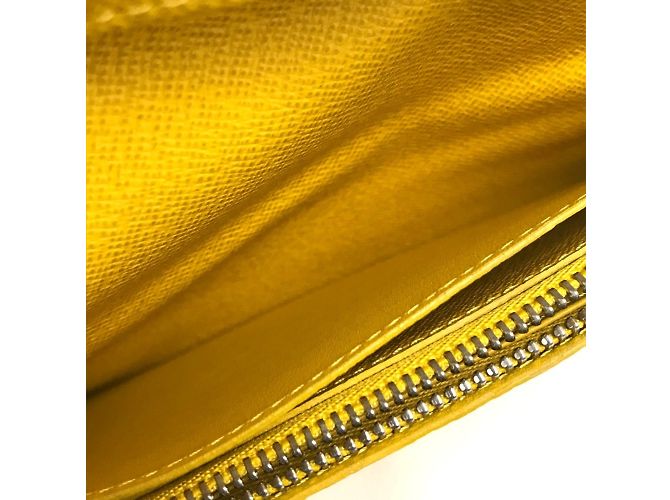 Portafoglio Lungo Brazza in Taiga Louis Vuitton Giallo - vista 12