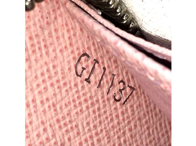 Cartera Zippy Epi Louis Vuitton en Rosa Ballerina - vista 10