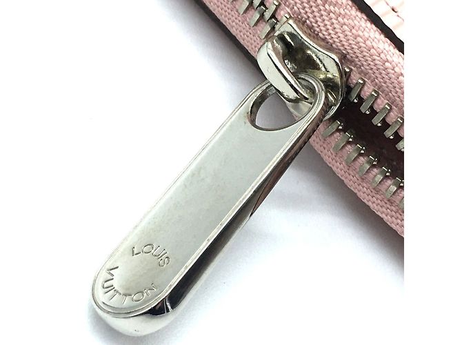 Cartera Zippy Epi Louis Vuitton en Rosa Ballerina - vista 7